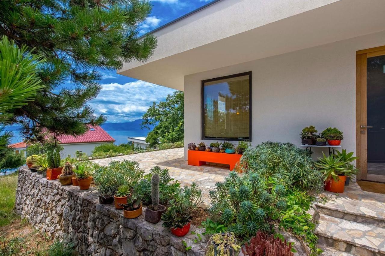Villa Orange, Small House In A Pine Forest Kostrena Exteriör bild